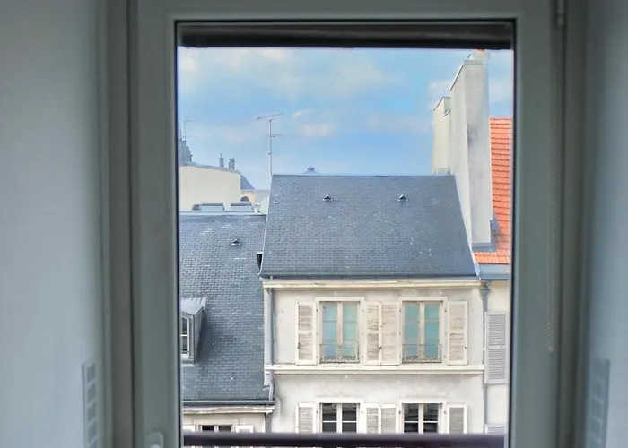 Sous Les Toits De * ベルサイユ
